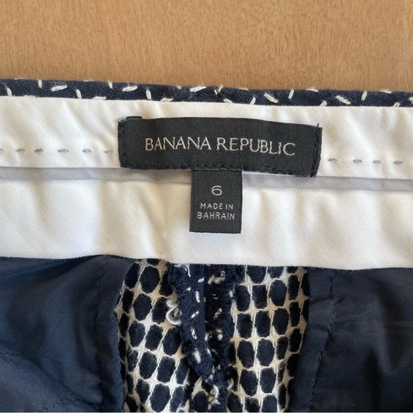 Banana Republic Navy and White Geometric Sloan Trousers - Picture 5 of 10